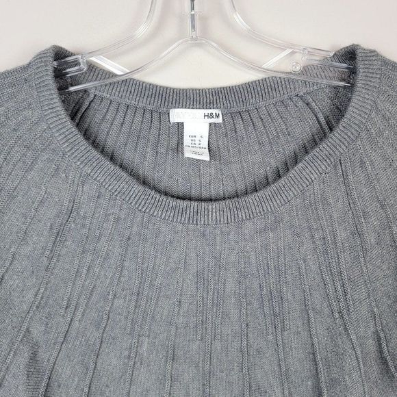 H & M Grey Crew Neck Short Sleeves Acrylic Wool Pullover Sweater Size S - Picture 4 of 8